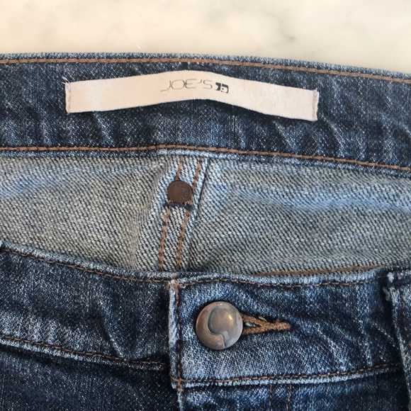 Pair of Joe’s Jeans - Picture 2 of 6